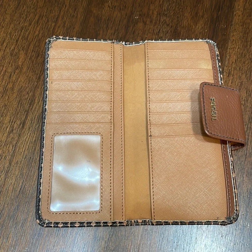 FOSSIL snap closure dot print wallet